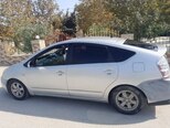 Toyota Prius-4