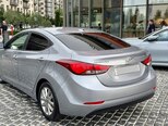 Hyundai Elantra-6