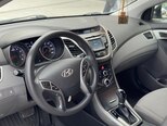 Hyundai Elantra-11