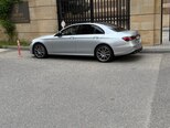 Mercedes E 300 de-3