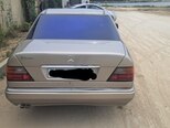 Mercedes 220 E-2