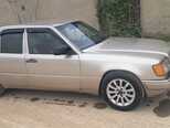Mercedes 220 E-8