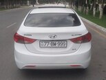 Hyundai Elantra-10