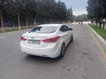 Hyundai Elantra-3