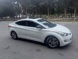 Hyundai Elantra-9