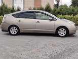 Toyota Prius-12