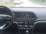 Hyundai Elantra-9