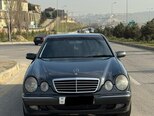 Mercedes E 220-1