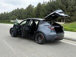 Tesla Model Y-6