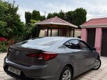 Hyundai Elantra-7