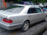 Mercedes E 240-10