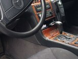 Mercedes E 240-3