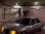 Mercedes 220 E-8