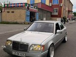 Mercedes 220 E-2
