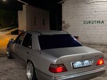 Mercedes 220 E-4