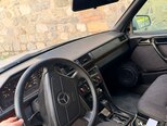 Mercedes 220 E-12