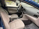 Hyundai Elantra-21
