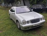 Mercedes E 270-10