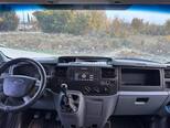 Ford Transit-13