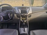 Hyundai Elantra-6