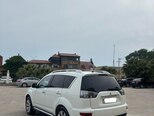 Mitsubishi Outlander-4