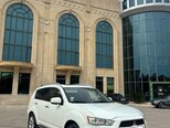Mitsubishi Outlander-2