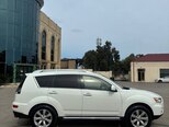 Mitsubishi Outlander-7