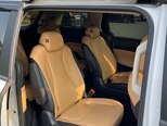 Kia Carnival-8