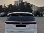 Kia Carnival-11