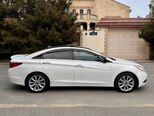 Hyundai Sonata-6