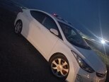 Hyundai Elantra-3