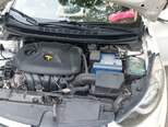 Hyundai Elantra-8