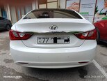 Hyundai Sonata-2