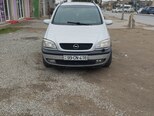 Opel Zafira-1