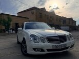 Mercedes E 220-1