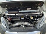 Peugeot Boxer-12