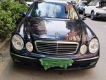 Mercedes E 220-1