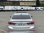 Hyundai Elantra-6