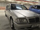 Mercedes C 240-10