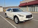 Infiniti QX70-13