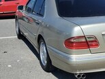 Mercedes E 240-5