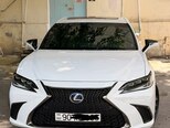 Lexus ES 300h-1