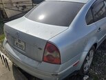Volkswagen Passat-3