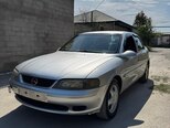 Opel Vectra-3