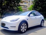 Tesla Model Y-9