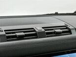 Land Rover Defender-11
