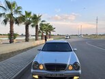 Mercedes E 220-8