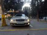 Mercedes E 220-1