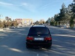 Kia Carens-9