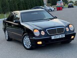 Mercedes E 220-1